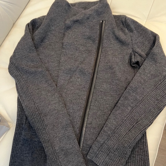 Vince Grey Ladies Sweater, M - Picture 2 of 4